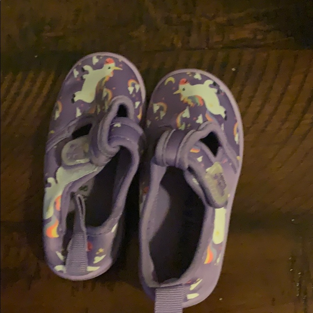 Girls water shoes!